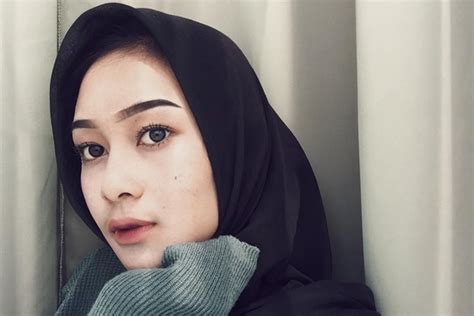 Nikmati juga fitur cicilan 0% sehingga kamu bisa belanja online. Universitas Jurusan Tata Busana Di Surabaya - Menata Rapi
