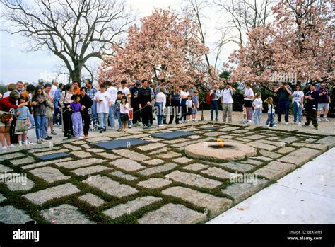 Washington DC D.C. Arlington National Cemetery honor respect memory