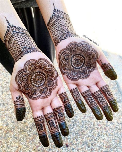 Krushna abhishek, bharti singh and kiku sharda posted update about the. 100 Simple Mehndi Designs for hands - Latest mehndi ...