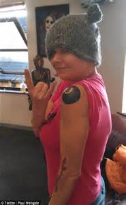 Gail Porter Covers Her Arm With Some Strange Tattoo Art