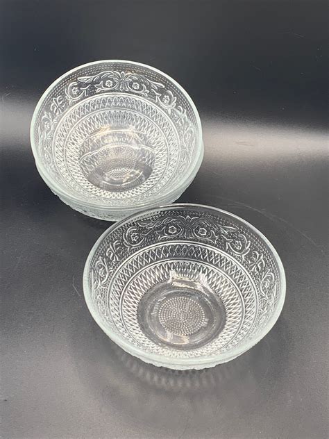 3 Vintage Kig Malaysia Small Clear Glass Bowls 0221 Etsy In 2021 Vintage Bowls Clear Glass