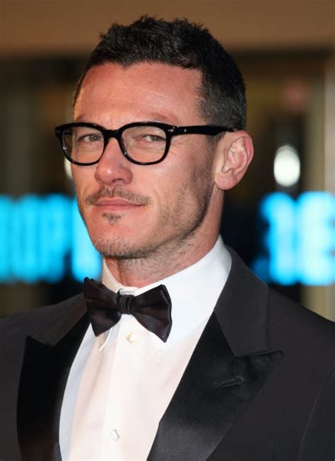 Top 7 Stylish Male Celebs Sporting Glasses The Fashionisto