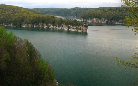 Summersville Lake Is The Most Crystal Clear Lake In West Virginia