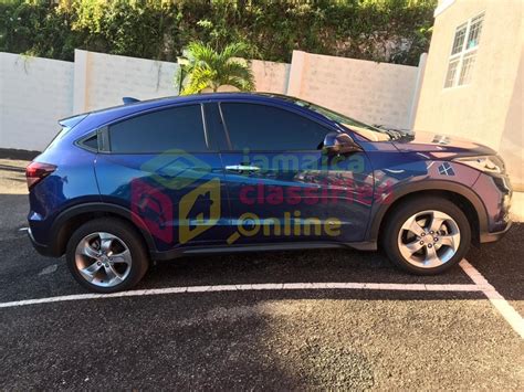 2017 honda hrv 4 door 2wd 6 speed original owner, power locks, windows, heated seats, wipers, and rear view camera. 2016 Honda Hrv For Sale in Kingston Kingston St Andrew - Cars