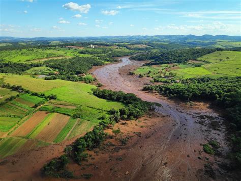 Impactos Ambientais Causados Pelo Rompimento Da Barragem Em Brumadinho