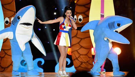 How Much Do Super Bowl Halftime Performers Get Paid