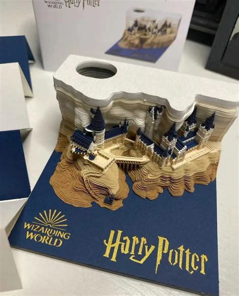 Magical 3D 2024 Calendar Memo Pad Hogwarts Castle Design W Lamp