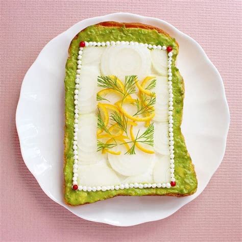 Japanese Food Artist Uses Toast As Her Canvas For Edible Masterpieces