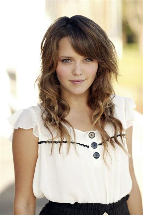 Rebecca Breeds Says Bye Bye To Summer Bay News Home And Away What