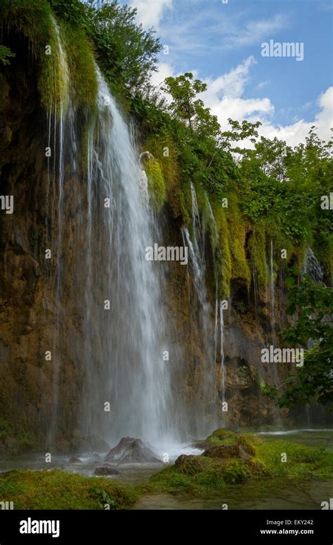 Karst Waterfall High Resolution Stock Photography And Images Alamy