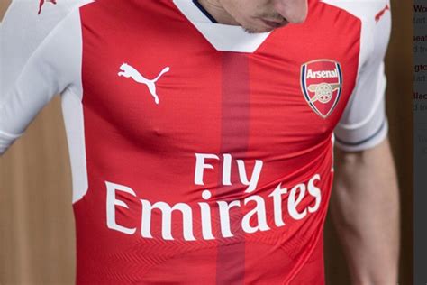 New Arsenal 16 17 Home Kit