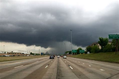 Photos Strong Storms Move Through Houston Area