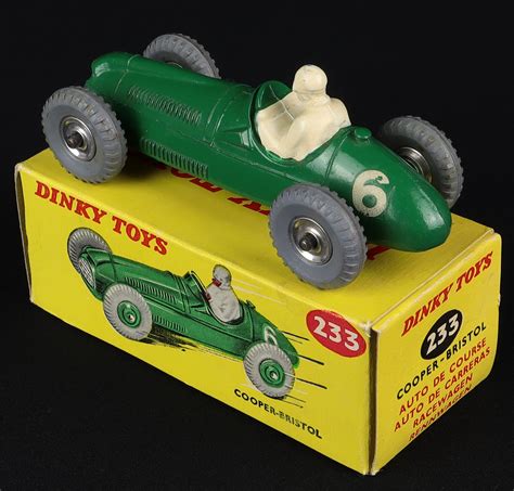 Dinky Toys 233 Cooper Bristol Racing Car Qdt