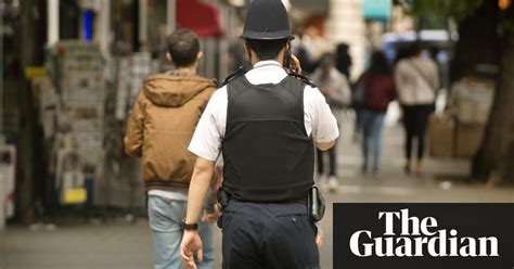 Five Met Police Officers Sacked For Posting Pictures Of Public Online Uk News The Guardian