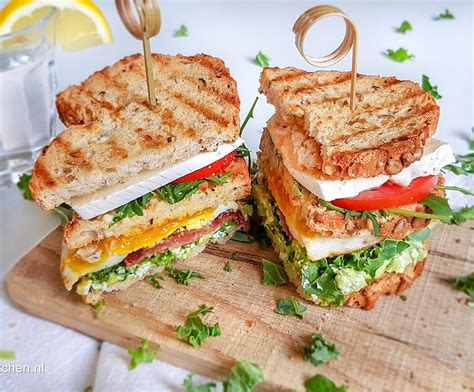 Club Sandwich Met Salami En Brie Recept Betty S Kitchen Healty