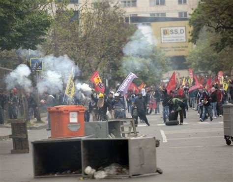 Turkish Protestors Clash With Riot Police As Police Use Water Cannon And Tear Gas To Disperse