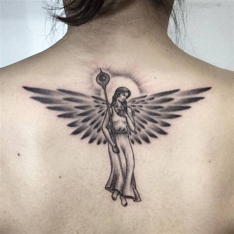50 Angel Tattoo Designs That Come With Powerful Meanings Engel Tattoo