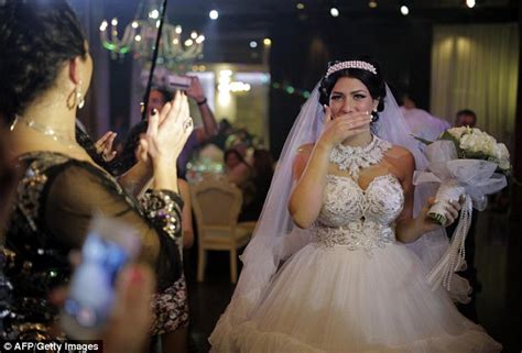 Jewish Muslim Couple Forced To Hire Security And Marry Amid Protests In Israel Daily Mail Online