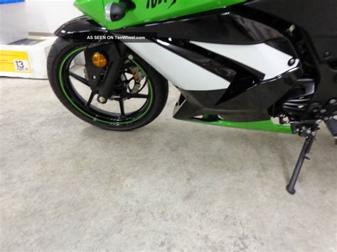 Quick walk around/warm up of my 2009 kawasaki ninja 250 special edition. 2009 Kawasaki Ninja 250r Special Edition