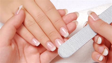 10 Tips To Grow Your Nails Healthy And Strong The Alcyone