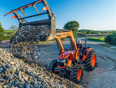 Kubota loader range for M-series tractors | GreenKeeping Magazine