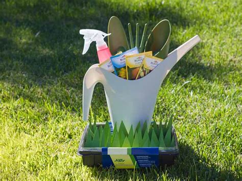 Is your mom a gardener? Gift Idea: Create a Kids Gardening Kit