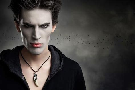 Easy Vampire Makeup For Men And Women Lovetoknow