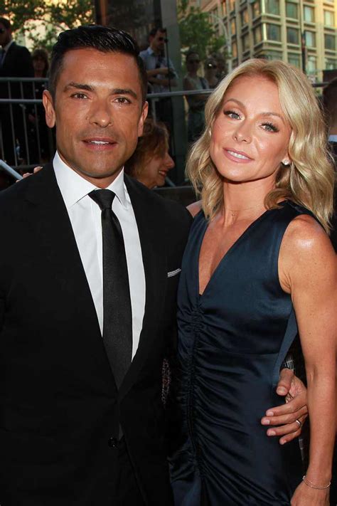 Kelly Ripa And Mark Consuelos Relationship Timeline Over View Your