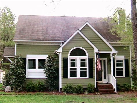 The solid white shingle siding doesn't work. Quarter Acre Cottage: Welcome to our Home