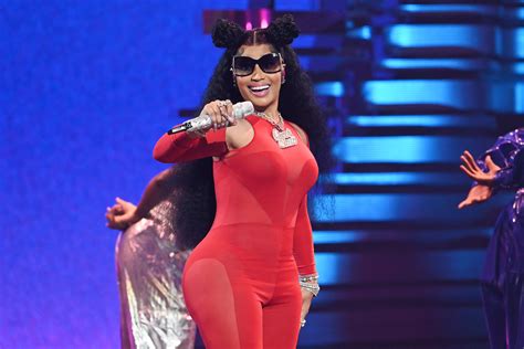 Nicki Minaj Announces Tour See The Dates News Leaflets