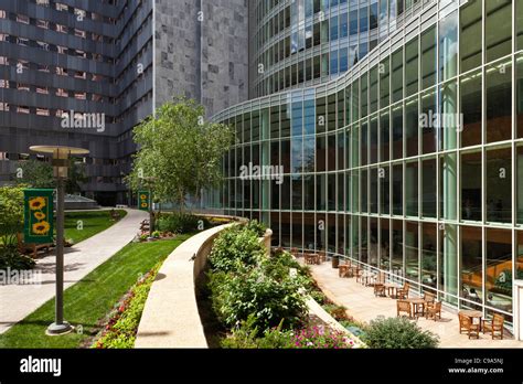 Exterior View Of Gonda Building At Mayo Clinic In Rochester Mn Stock