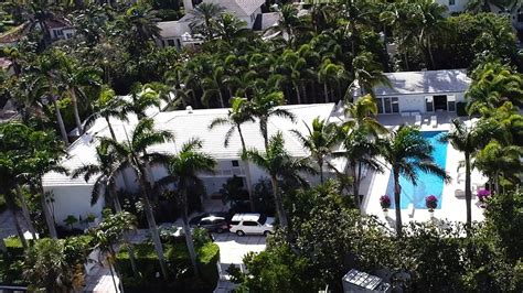 Jeffrey Epsteins Palm Beach Mansion To Be Demolished Business News