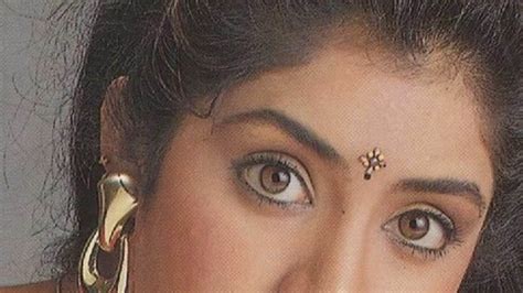 Divya Bharti Death Anniversary చనిపోయి 30 యేళ్లు అవుతున్న ఇప్పటికీ మిస్టరీగా మిగిలిన దివ్యభారతి