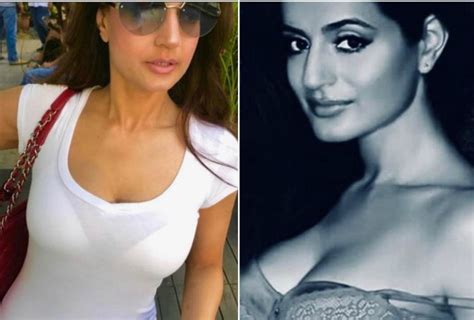 ameesha patel trolled by social media users for sharing bold picture अमीषा पटेल ने शेयर की