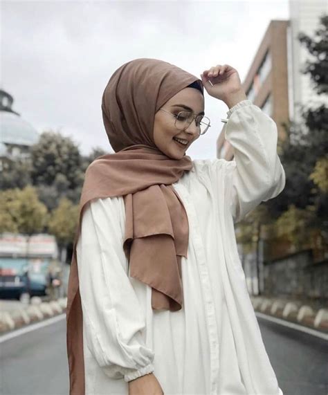 Pin By Sana On Beautiful Pictures In 2020 Hijab Fashion Girl