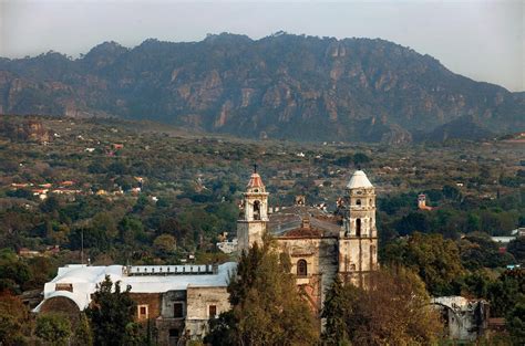 Less than 2 hours from mexico city, tepoztlan offers easy access to mexico's natural beauty. Lugares y atractivos turísticos que puedes visitar en ...