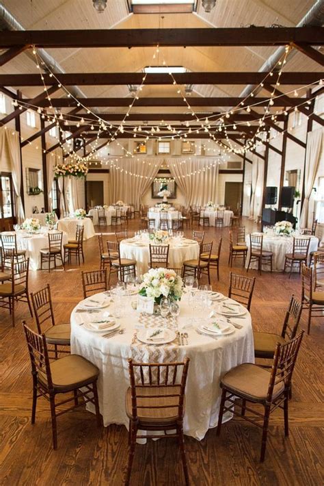 How To Decorate A Round Table For Wedding Reception Leadersrooms