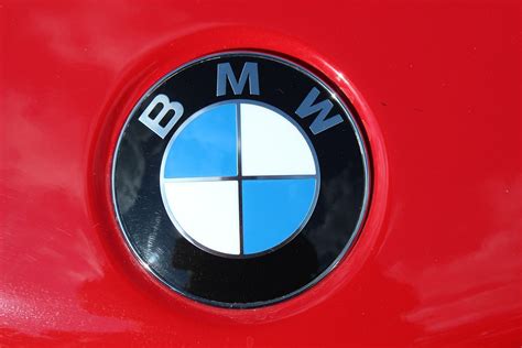Kostenloses Foto Bmw Logo Unternehmen Auto Rot Kostenloses Bild