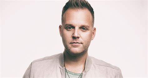 Matthew West Its Now Or Never Ccm Magazine