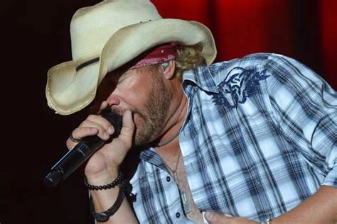 Toby Keith Reveals Cover Art Track Listing For Upcoming ‘hope On The