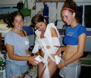 Strip Em Naked College Girls Naked Prank My Xxx Hot Girl