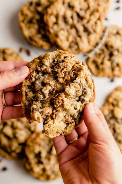 This is one seriously delicious oatmeal cookies recipe. Cowboy Cookies | Brown Eyed Baker