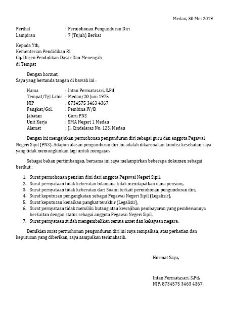 Setelah menerima beberapa tawaran pekerjaan dalam menjadi guru, ada baiknya kamu tidak kamu bisa menyusunnya dengan bahasa serta frase yang dibuat secara mandiri namun tetap sesuai dengan aturan surat lamaran yang resmi dan formal. 16 Contoh Surat Pengunduran Diri Guru dan Formatnya - Contoh Surat