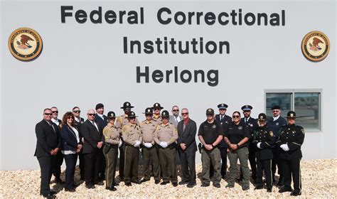Hdsp Honors Fallen Officers At Federal Prison Ceremony