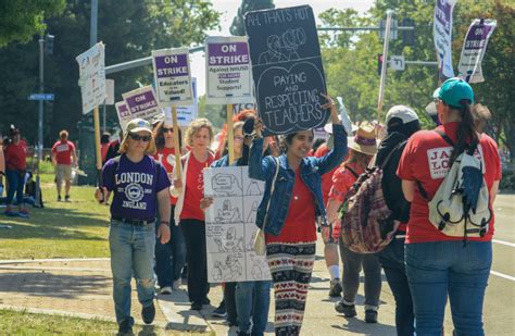 New Haven Teachers Ok Deal Ending 3 Week Strike Kqed