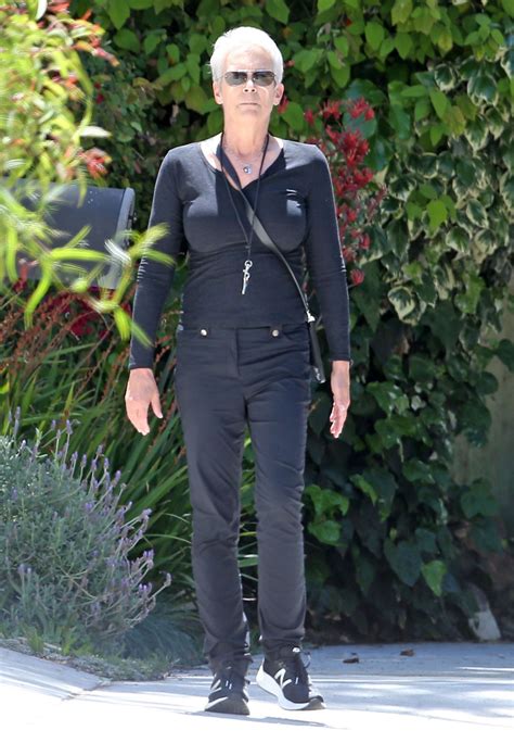 Jamie lee curtis is an american film and television actress. JAMIE LEE CURTIS Out and About in Los Angeles 05/13/2020 ...