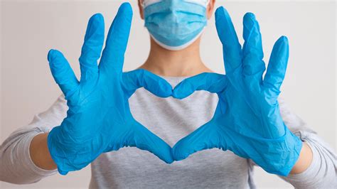 Should I Wear Gloves And More Covid 19 Hand Hygiene Tips Performance