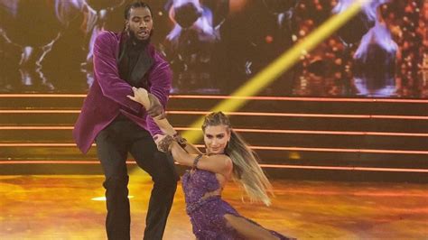 Dancing With The Stars Pro Daniella Karagach Injured On Dwts Tour