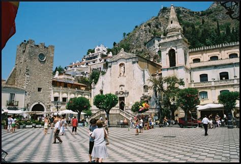 We help you find the best boutique hotels in sicily. Holidays in Taormina: the fashionable resort with ...