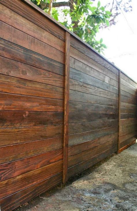 Wood fences have many advantages over fences made of other materials like metal. 40+ Lovely DIY Privacy Fence Ideas - Page 30 of 30